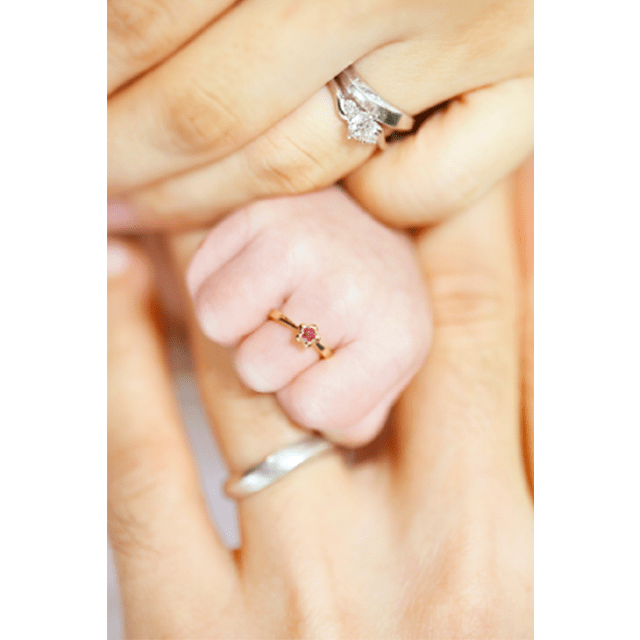 結婚指輪・婚約指輪、オリジナル、リフォーム、フルオーダーのジュエリーROCCA 福岡店